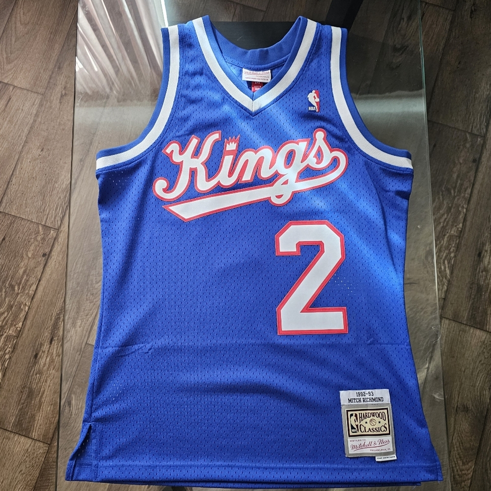 Sacramento Kings Throwback Jersey Mitch Richmond.